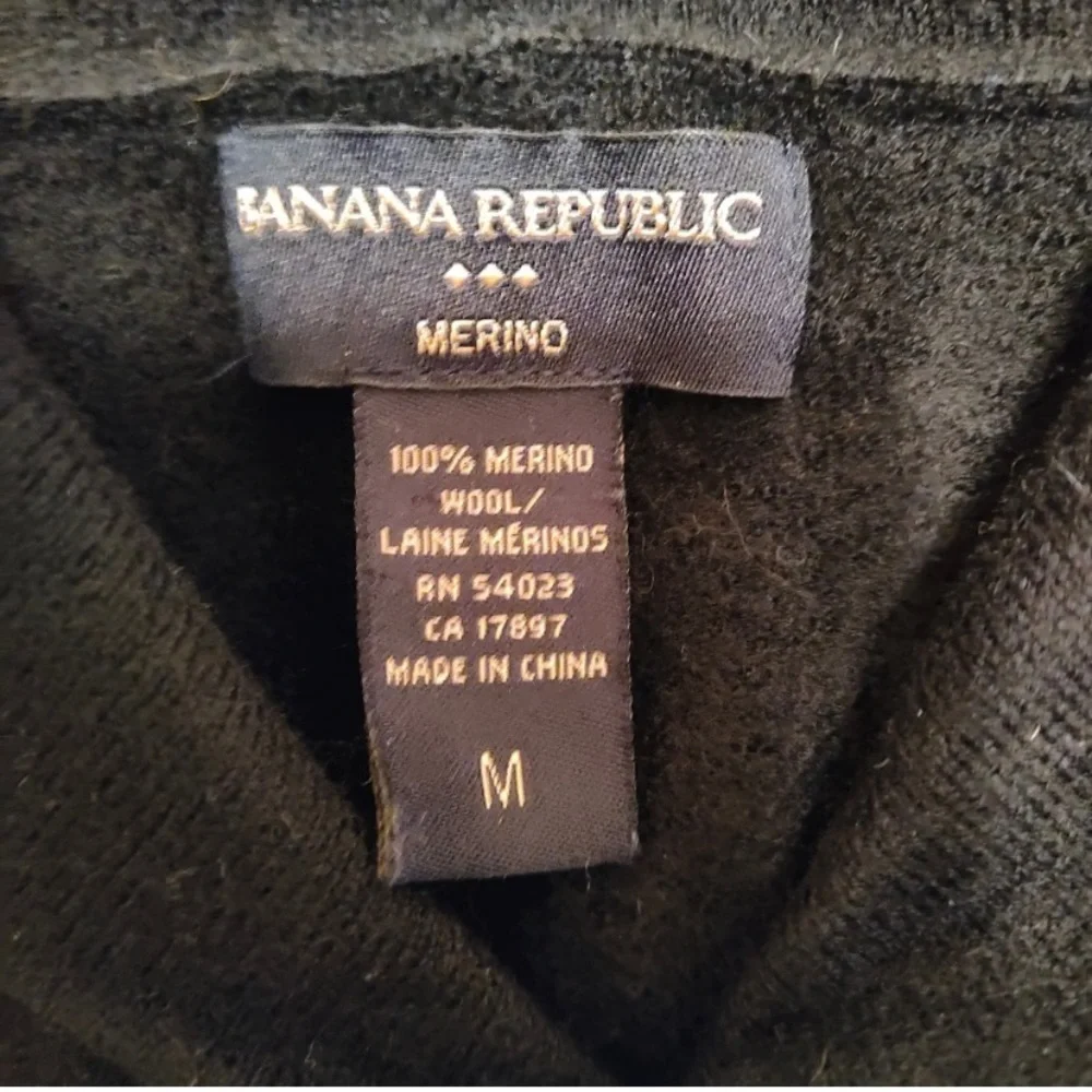 Banana Republic 100% wool sweater - Picture 2 of 7